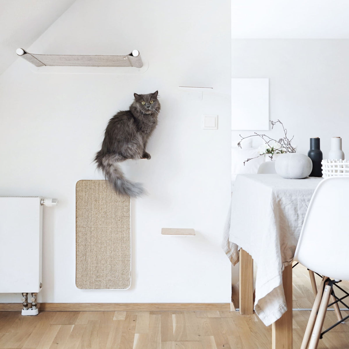 Cat wall set white - SCRATCHPAD