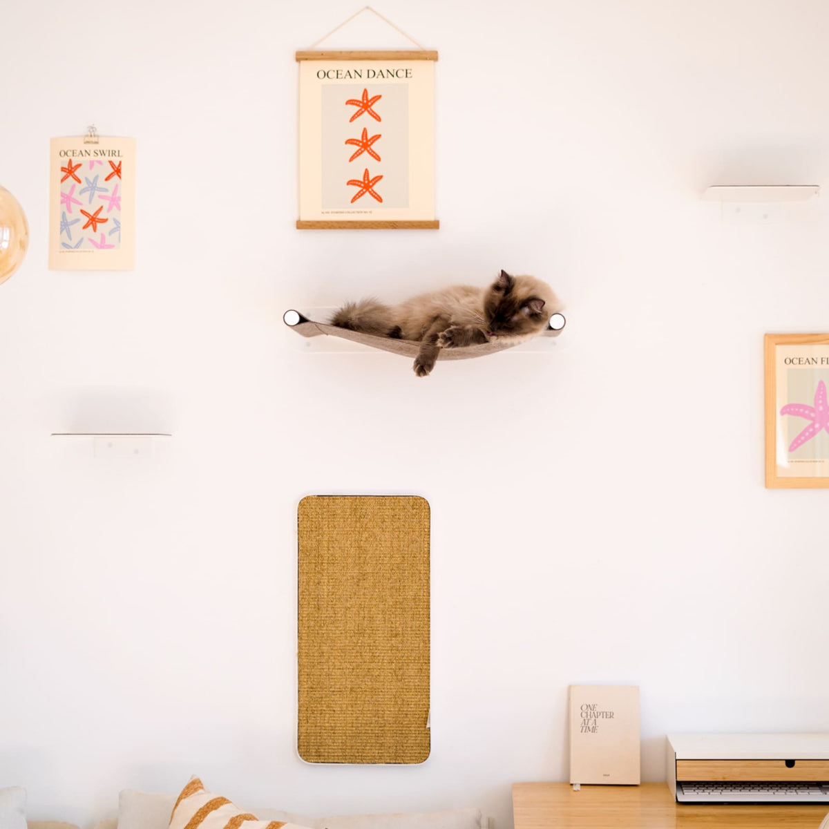Cat wall set white - SCRATCHPAD
